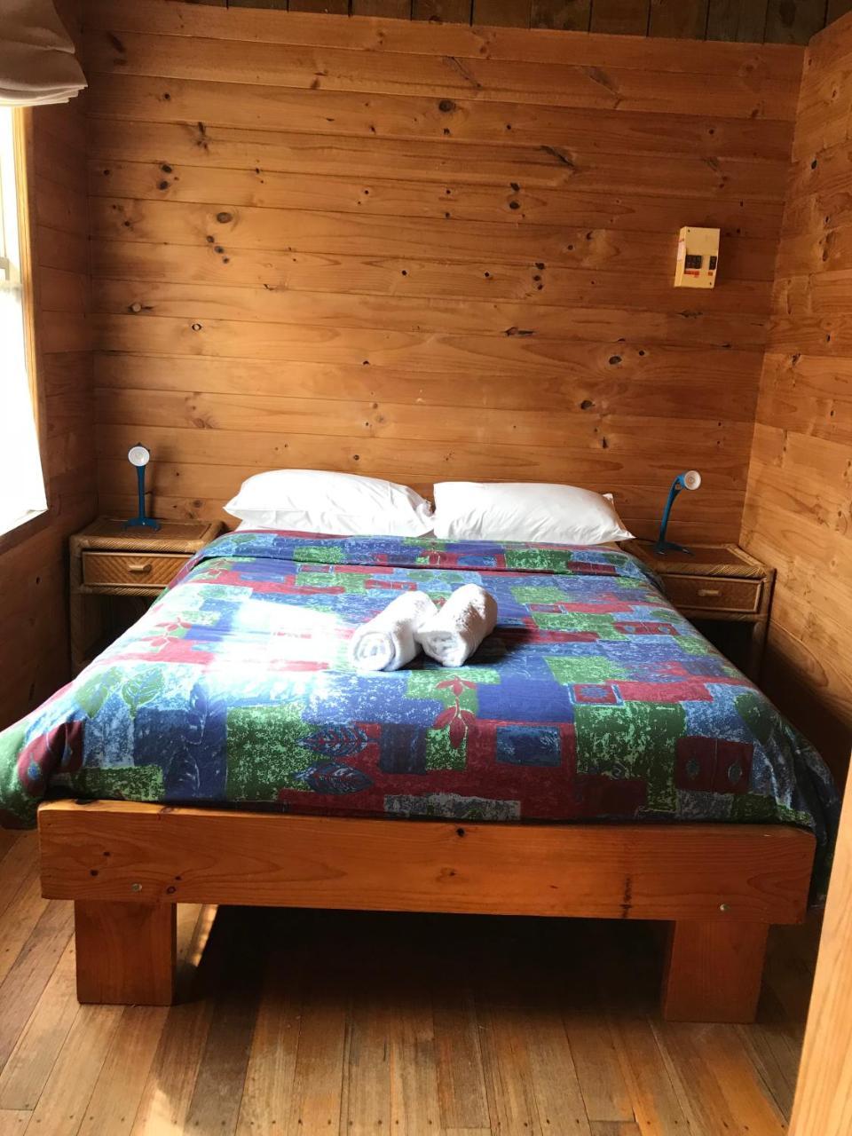 Somerset Beachside Cabin And Caravan Park Екстер'єр фото